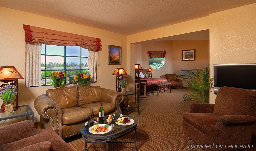 The Grand Hotel At The Grand Canyon Tusayan Δωμάτιο φωτογραφία A suite at the Inn at the Opera