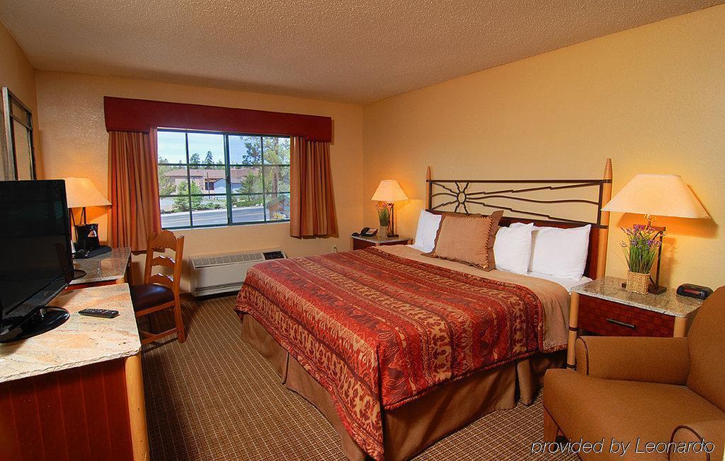 The Grand Hotel At The Grand Canyon Tusayan Δωμάτιο φωτογραφία A typical hotel room