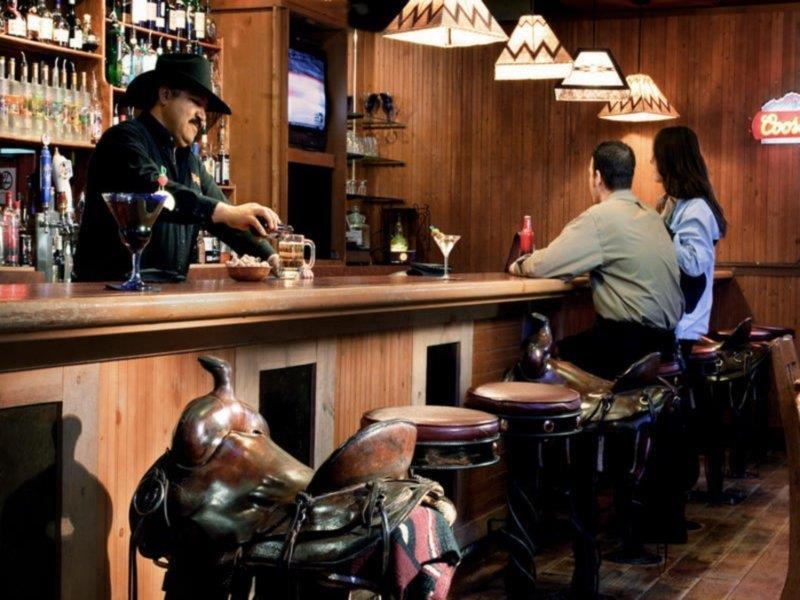 The Grand Hotel At The Grand Canyon Tusayan Εξωτερικό φωτογραφία A bar in the United States