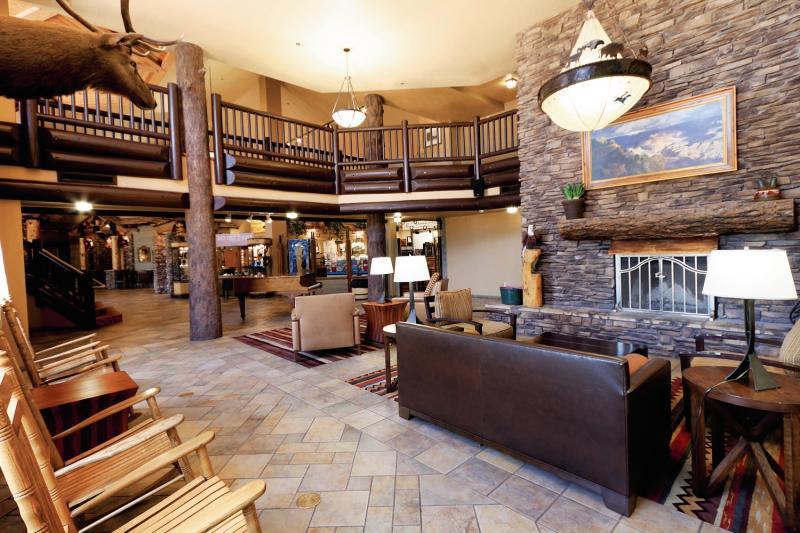 The Grand Hotel At The Grand Canyon Tusayan Εξωτερικό φωτογραφία The lobby at the Lodge at Whitefish Lake