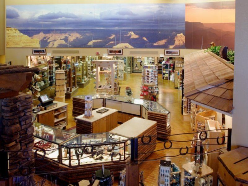 The Grand Hotel At The Grand Canyon Tusayan Εξωτερικό φωτογραφία The Grand Canyon Village store